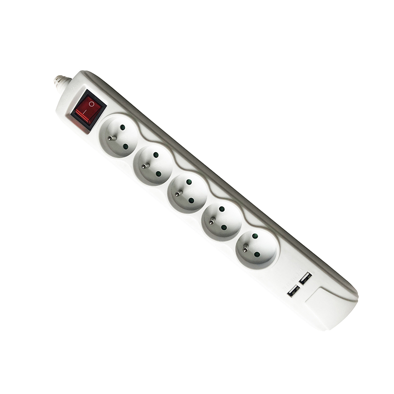 Multiprise 5 Prises - EVEREADY 3 Multiprise 5 Prises - EVEREADY